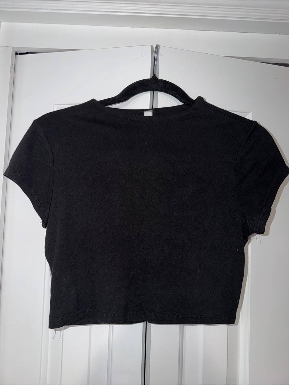 M Boutique Black Short Sleeve Crop Top - Women's Tee
